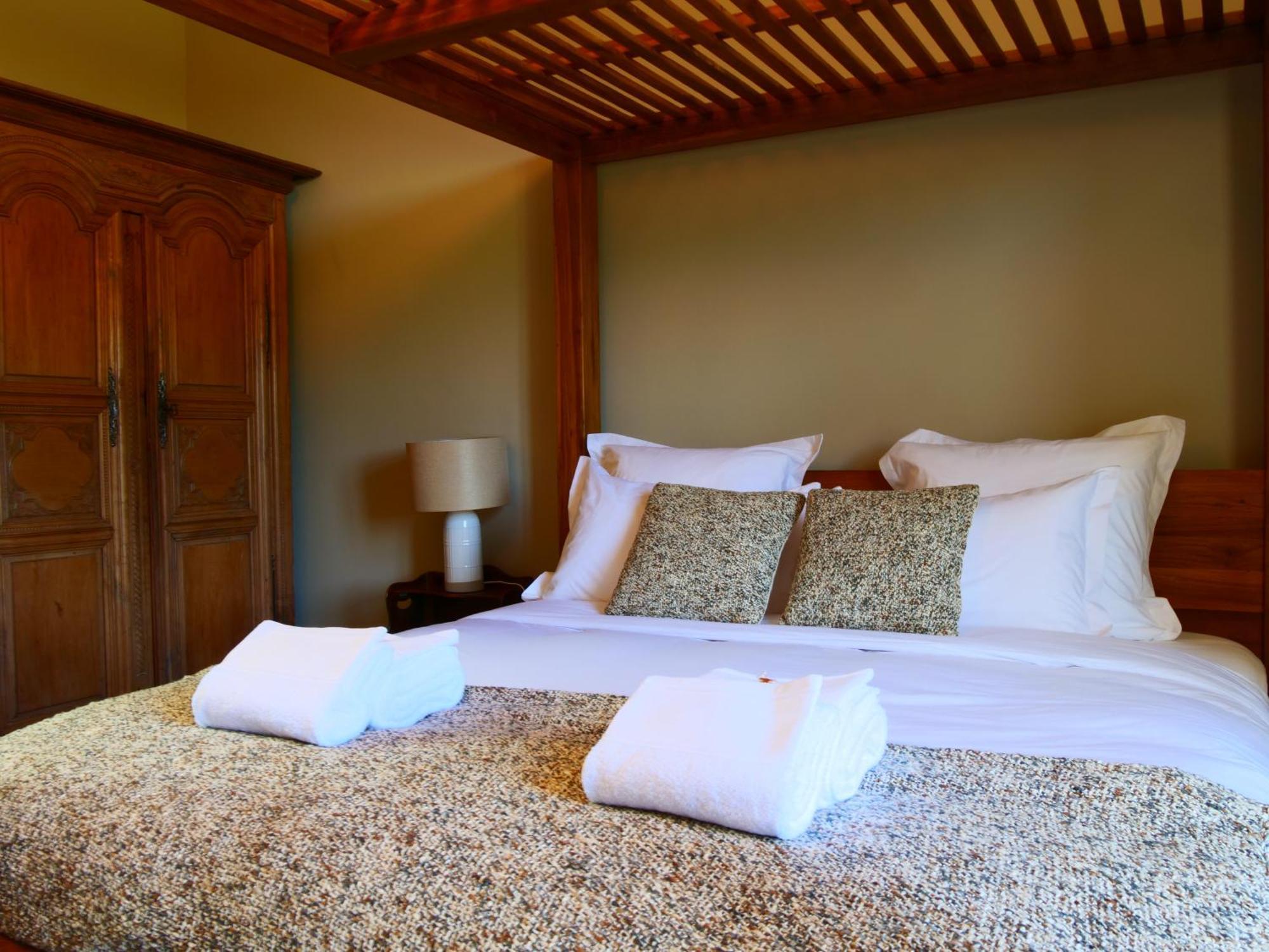 Bed and Breakfast Domaine Du Cloitre Пленеф-Валь-Андре Екстер'єр фото